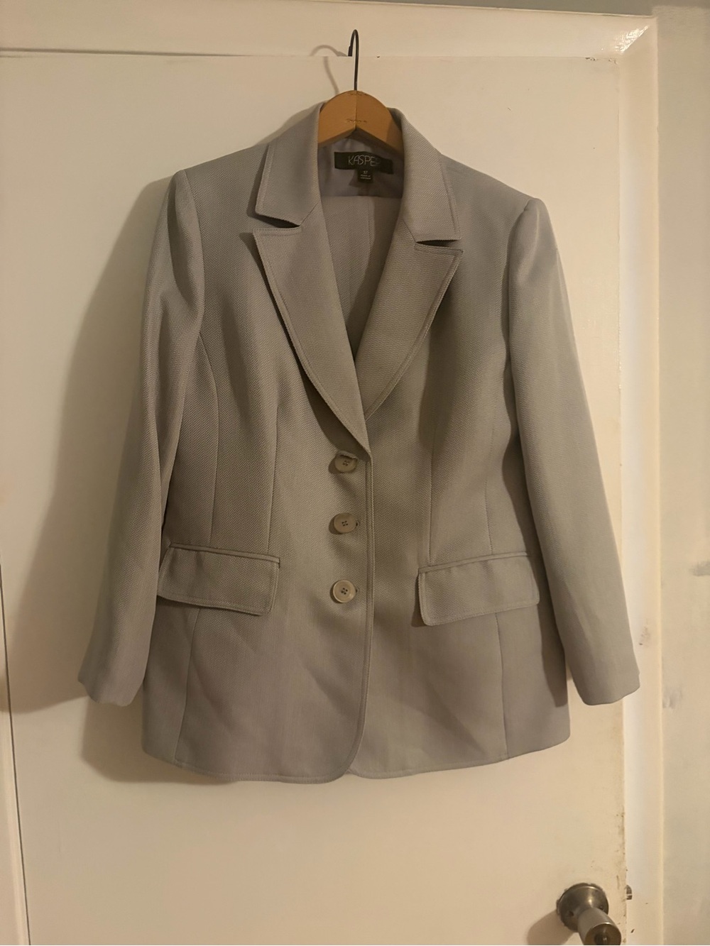 Kasper Women's Pale Gray Three-Button Blazer